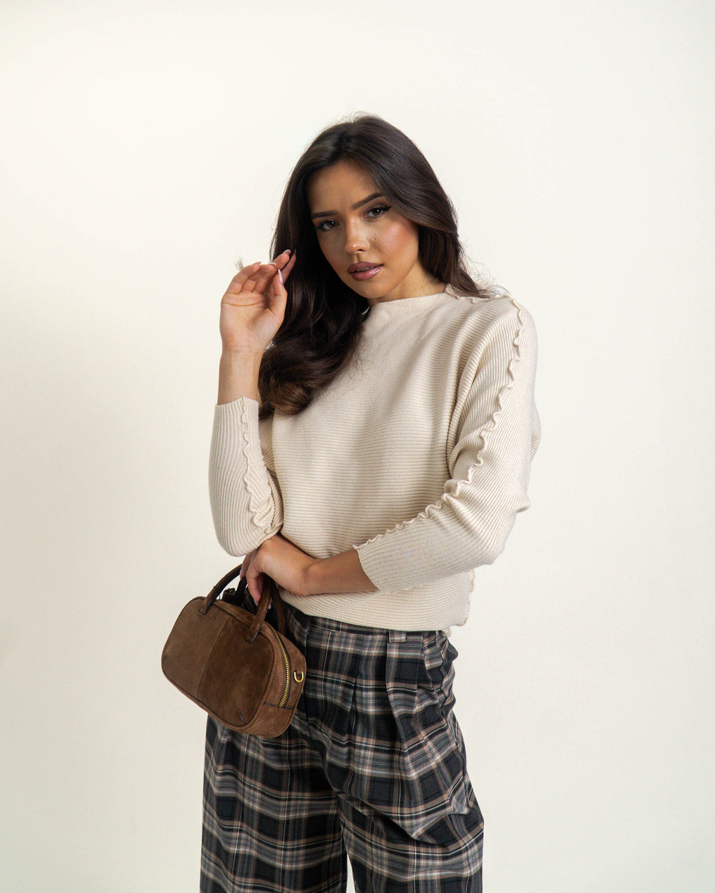 DZIANINOWY SWETER W PRĄŻKI