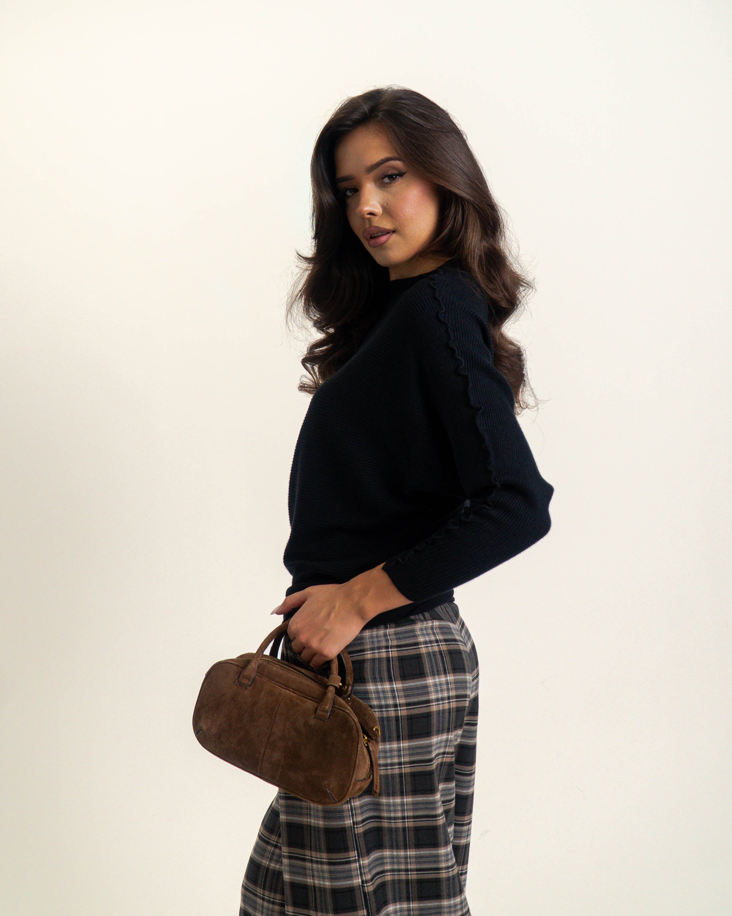 DZIANINOWY SWETER W PRĄŻKI