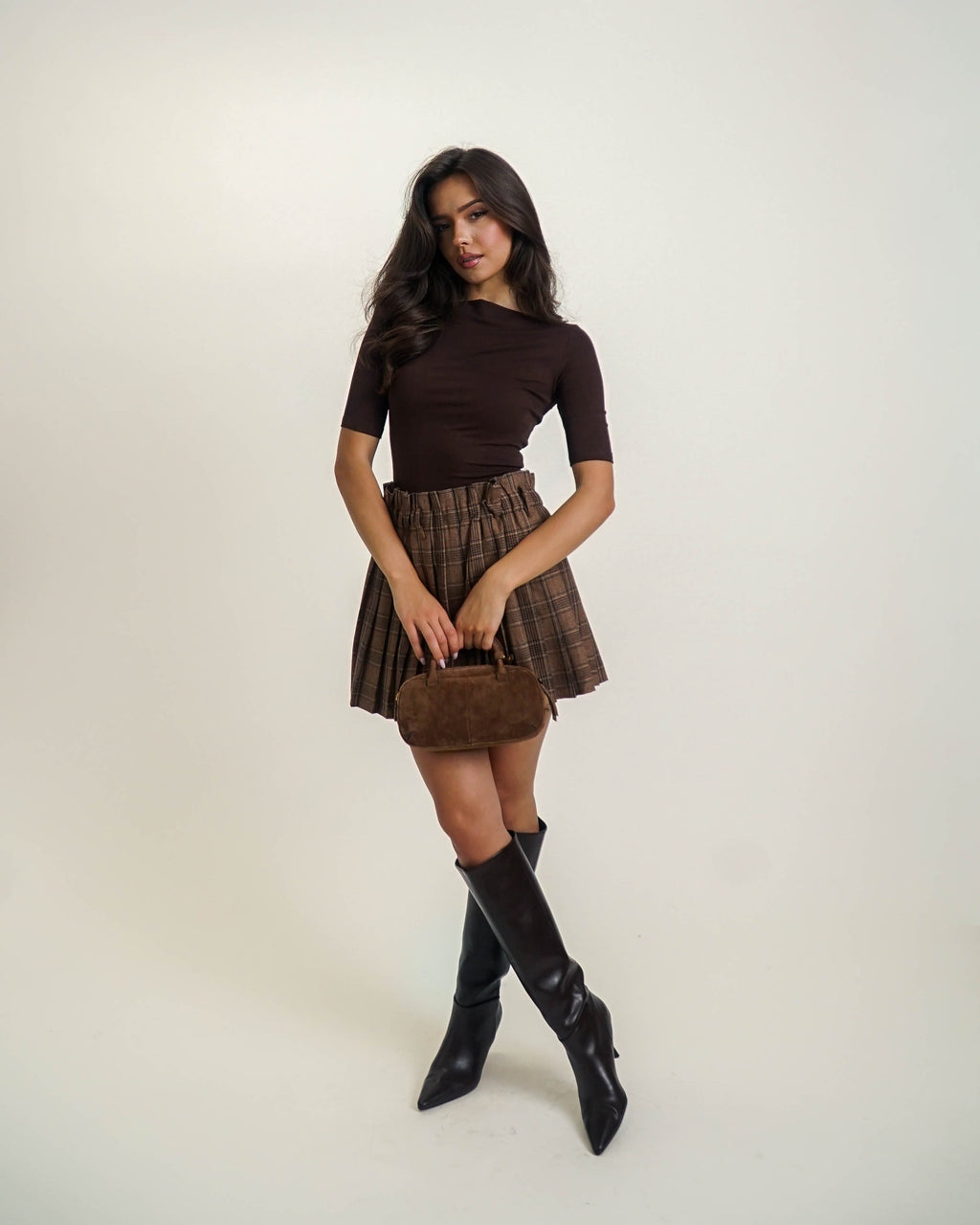 PLISOWANA SPÓDNICZKA W KRATĘ