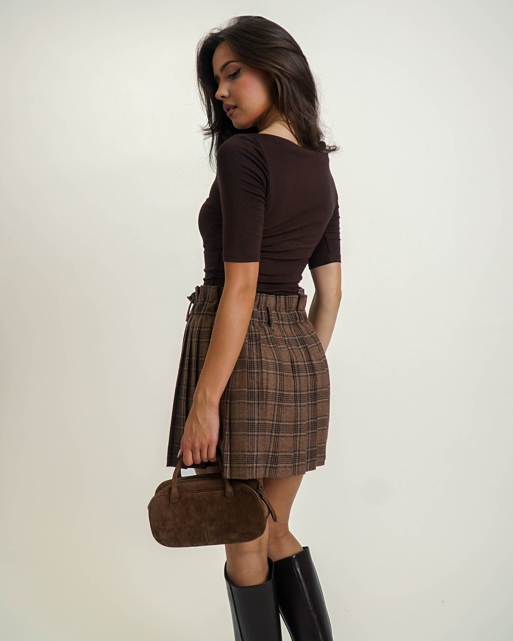 PLISOWANA SPÓDNICZKA W KRATĘ