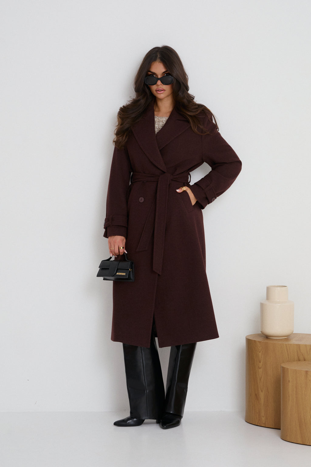 Płaszcz z wiązaniem