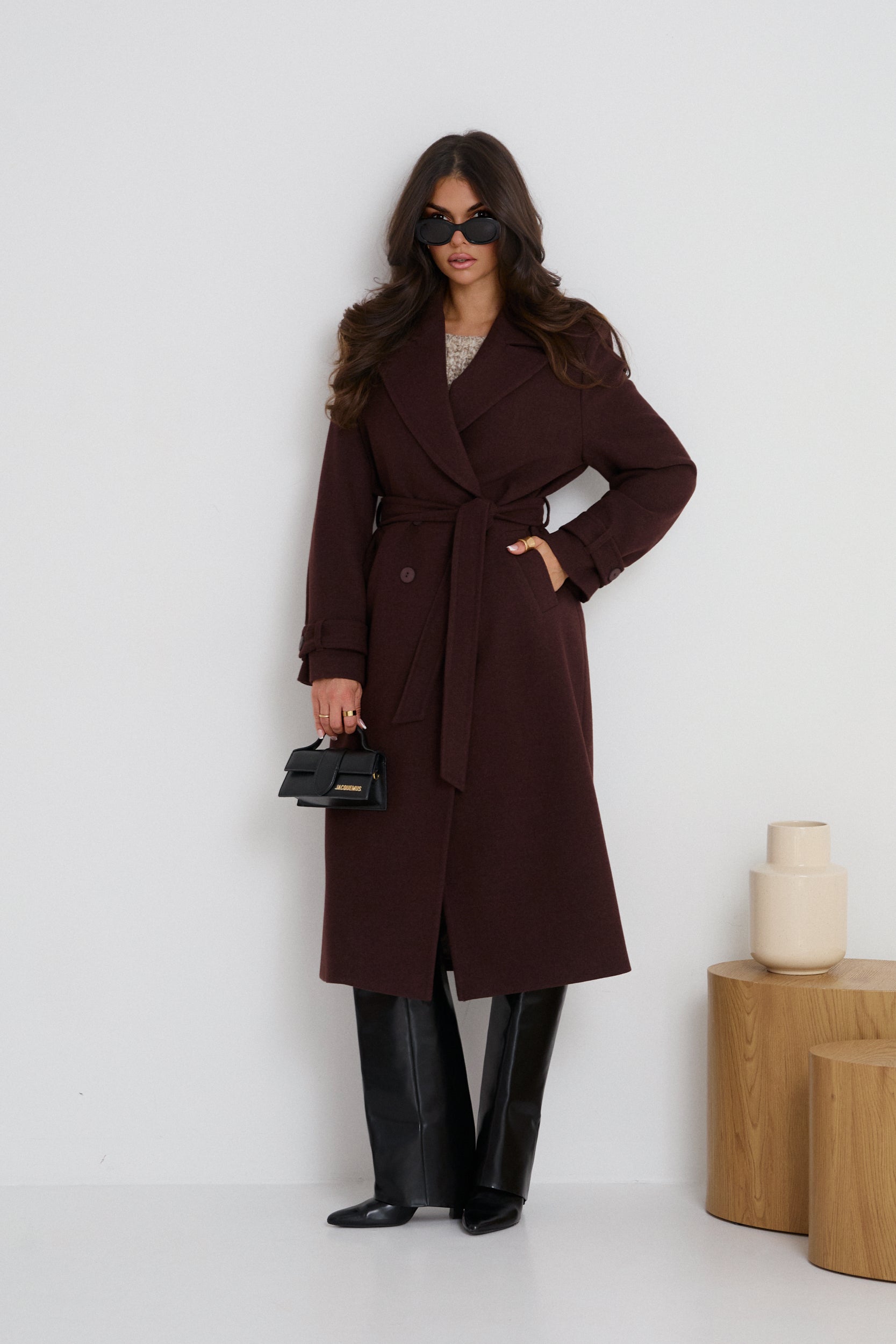 Płaszcz z wiązaniem