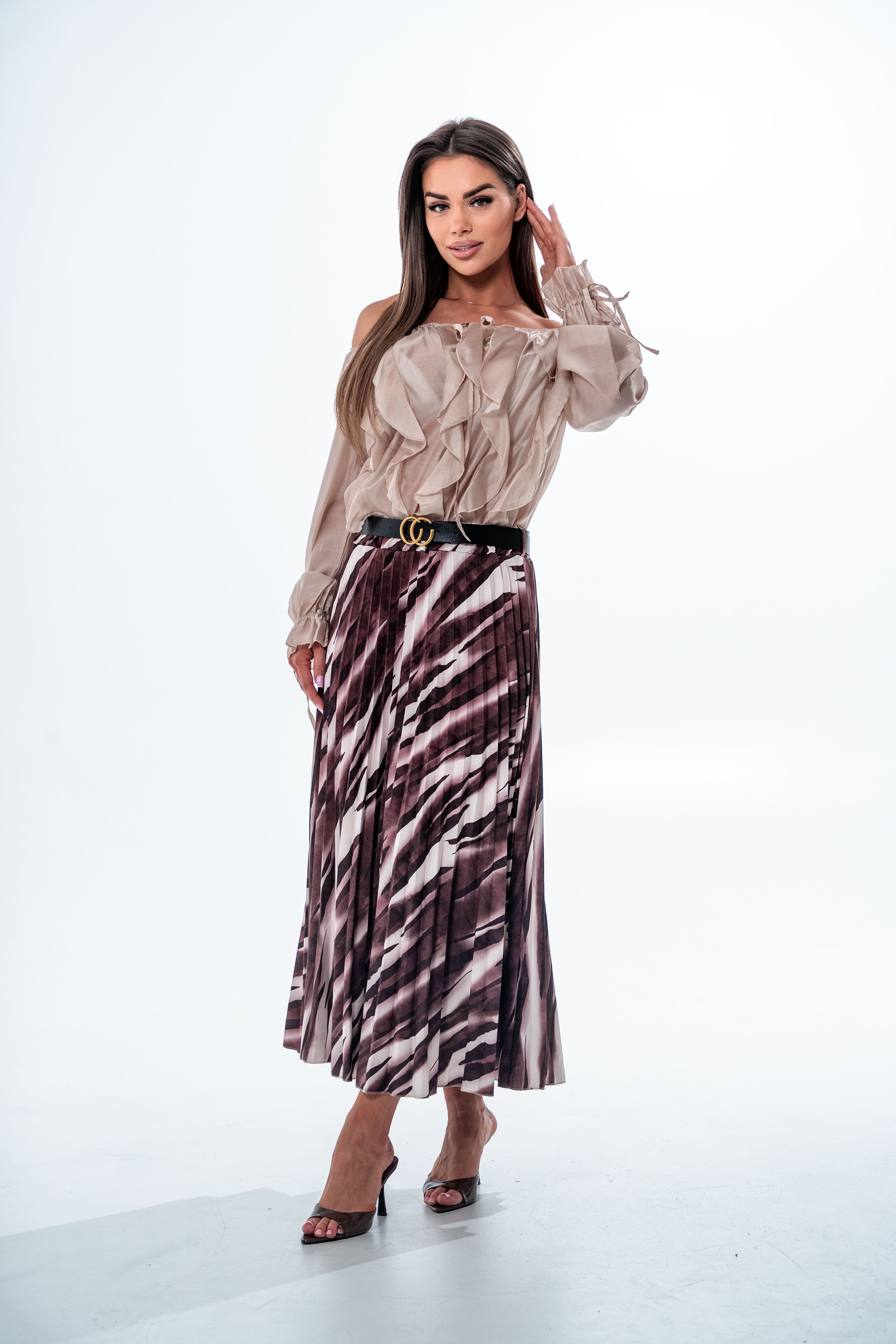 BLUZKA LEA O KROJU HISZPANKI- Beżowy / Uniwersalny