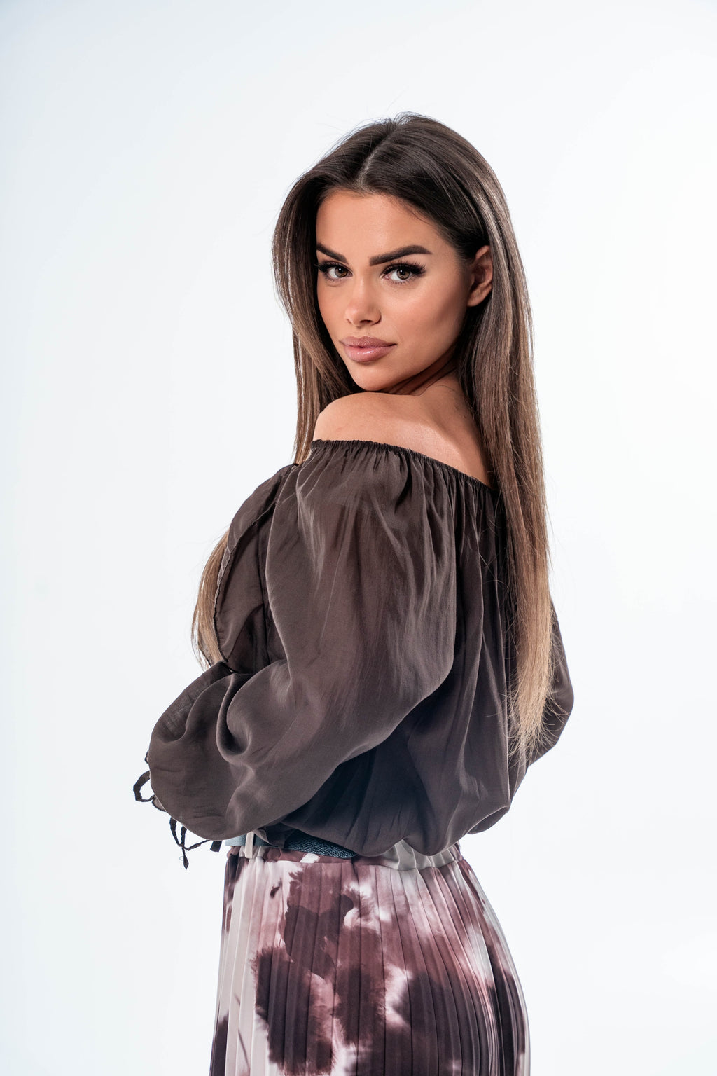 BLUZKA LEA O KROJU HISZPANKI- Brązowy / Uniwersalny