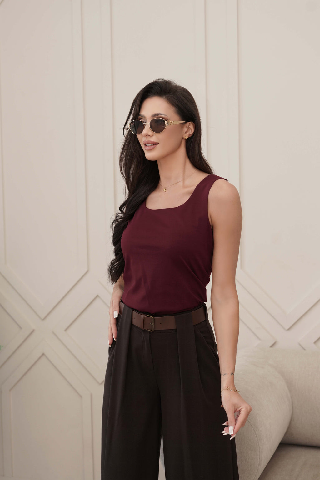 Eleganckie spodnie z paskiem