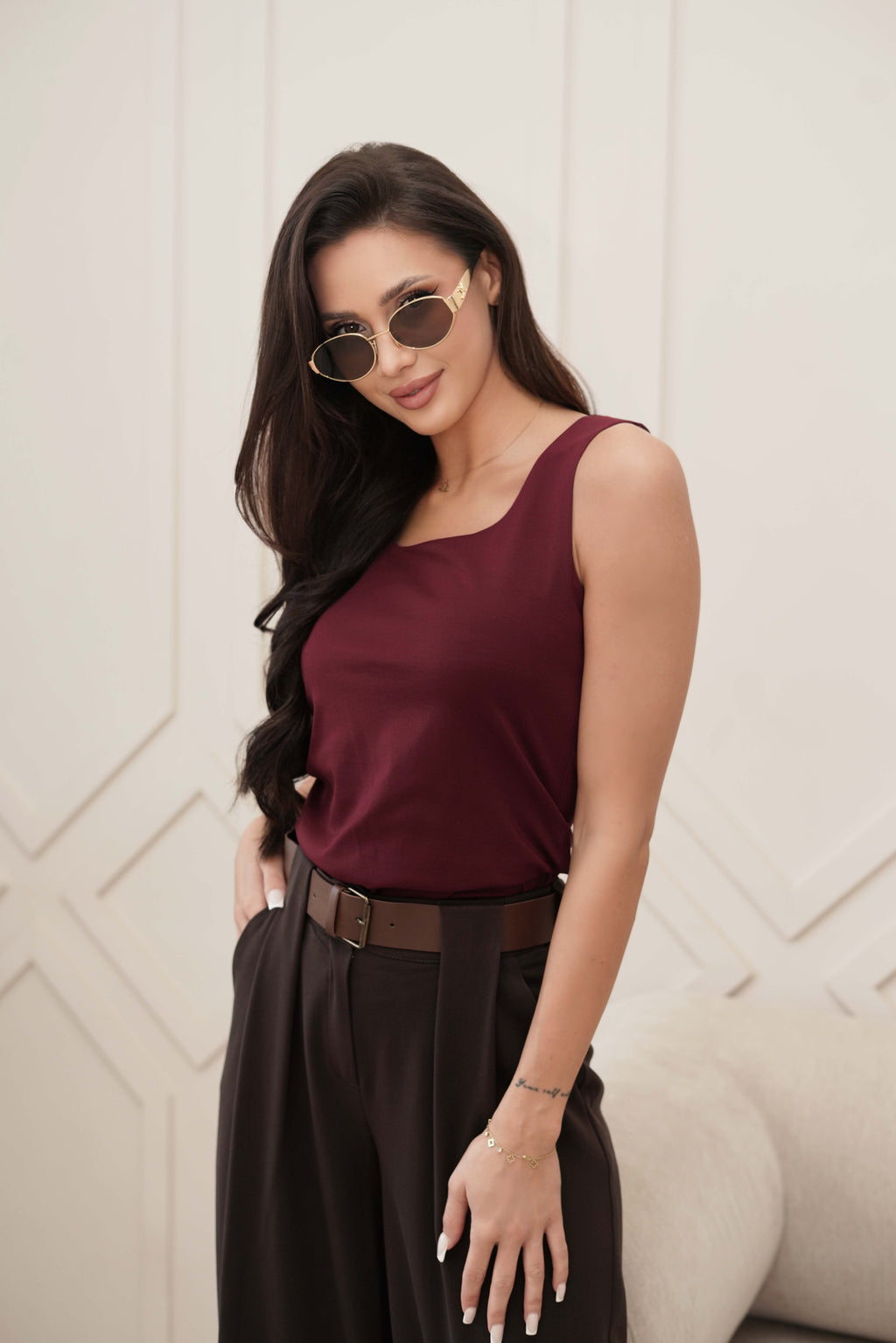 Eleganckie spodnie z paskiem