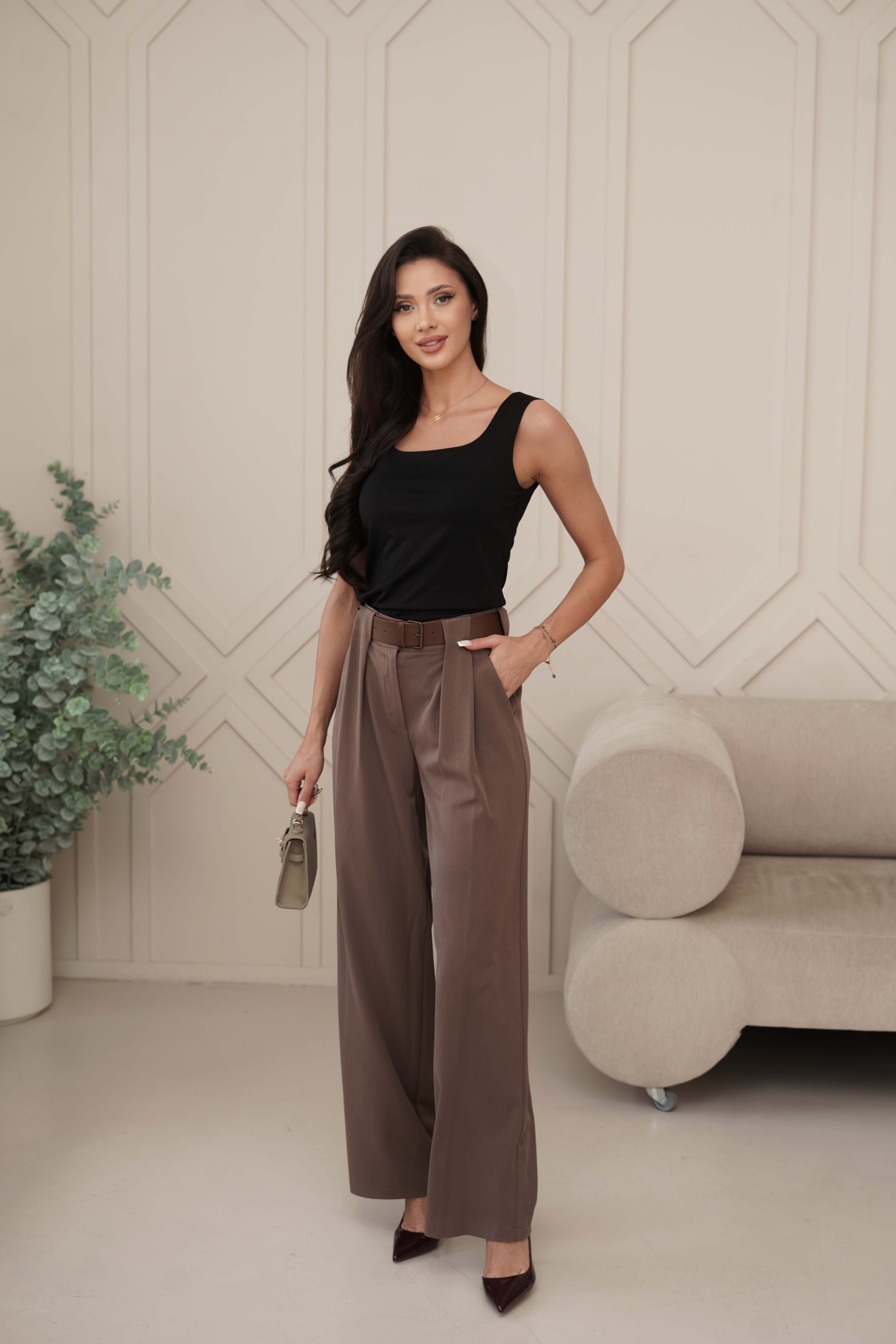 Eleganckie spodnie z paskiem