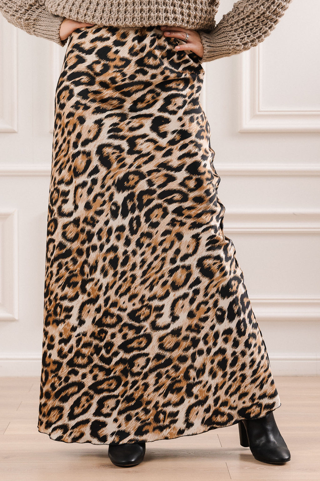 Satynowa Spódnica w Zwierzęcy Wzór- Uniwersalny / Beżowy