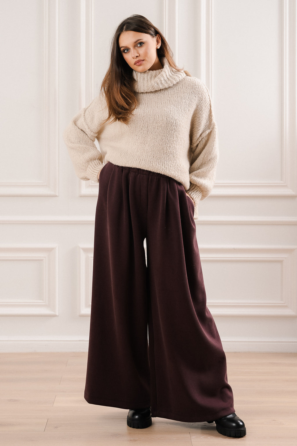 Sweter Oversize z Golfem- Uniwersalny / Beżowy