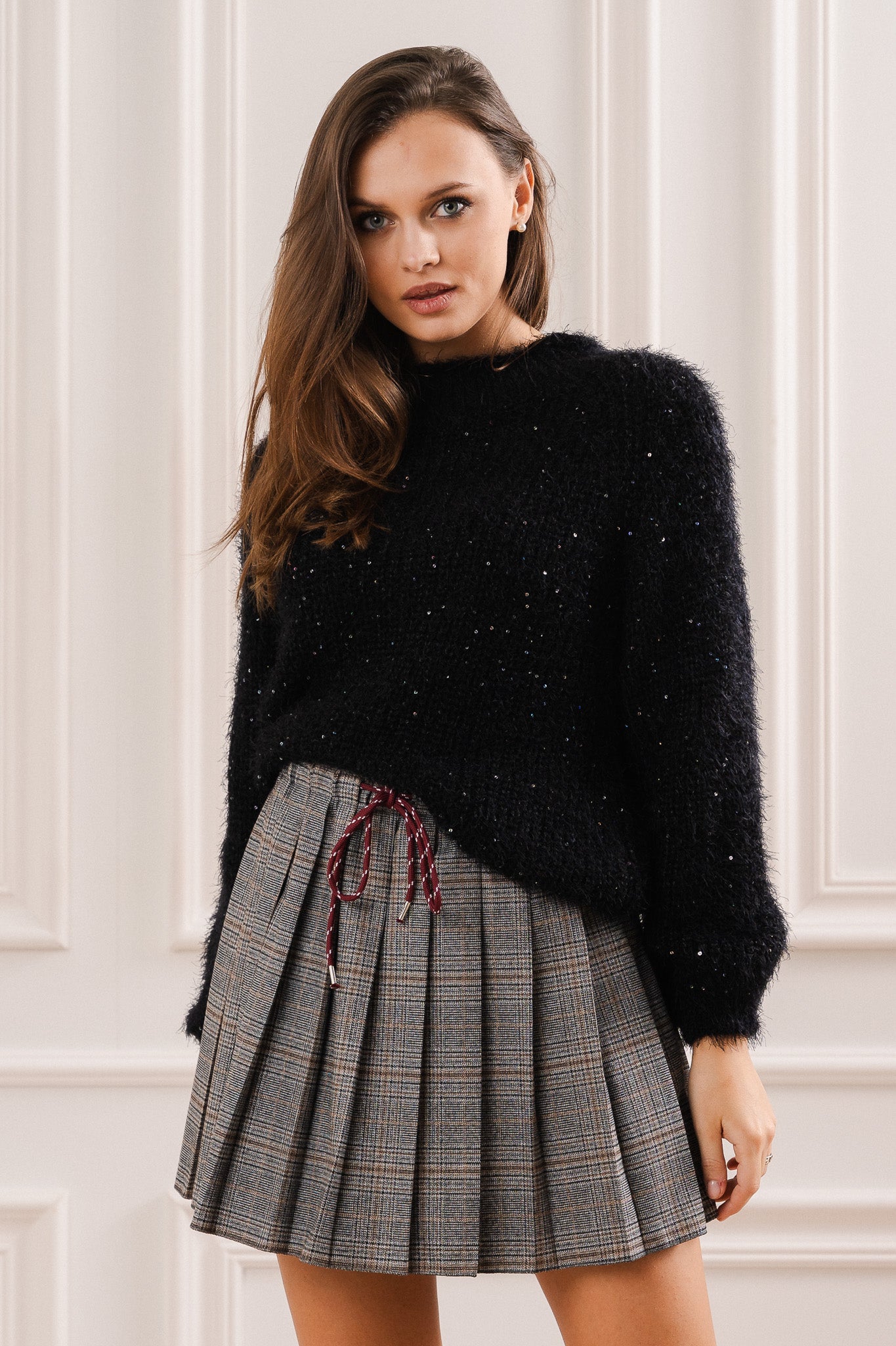 Sweter z Subtelnym Błyskiem- Czerwony / Uniwersalny