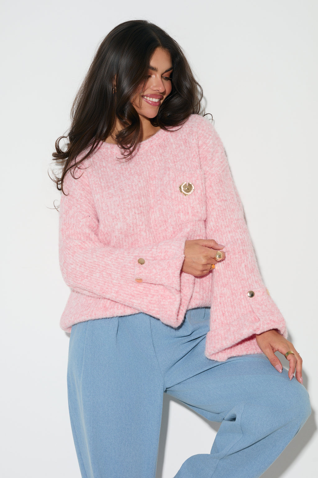 SWETER Z ROZSZERZANYM RĘKAWEM