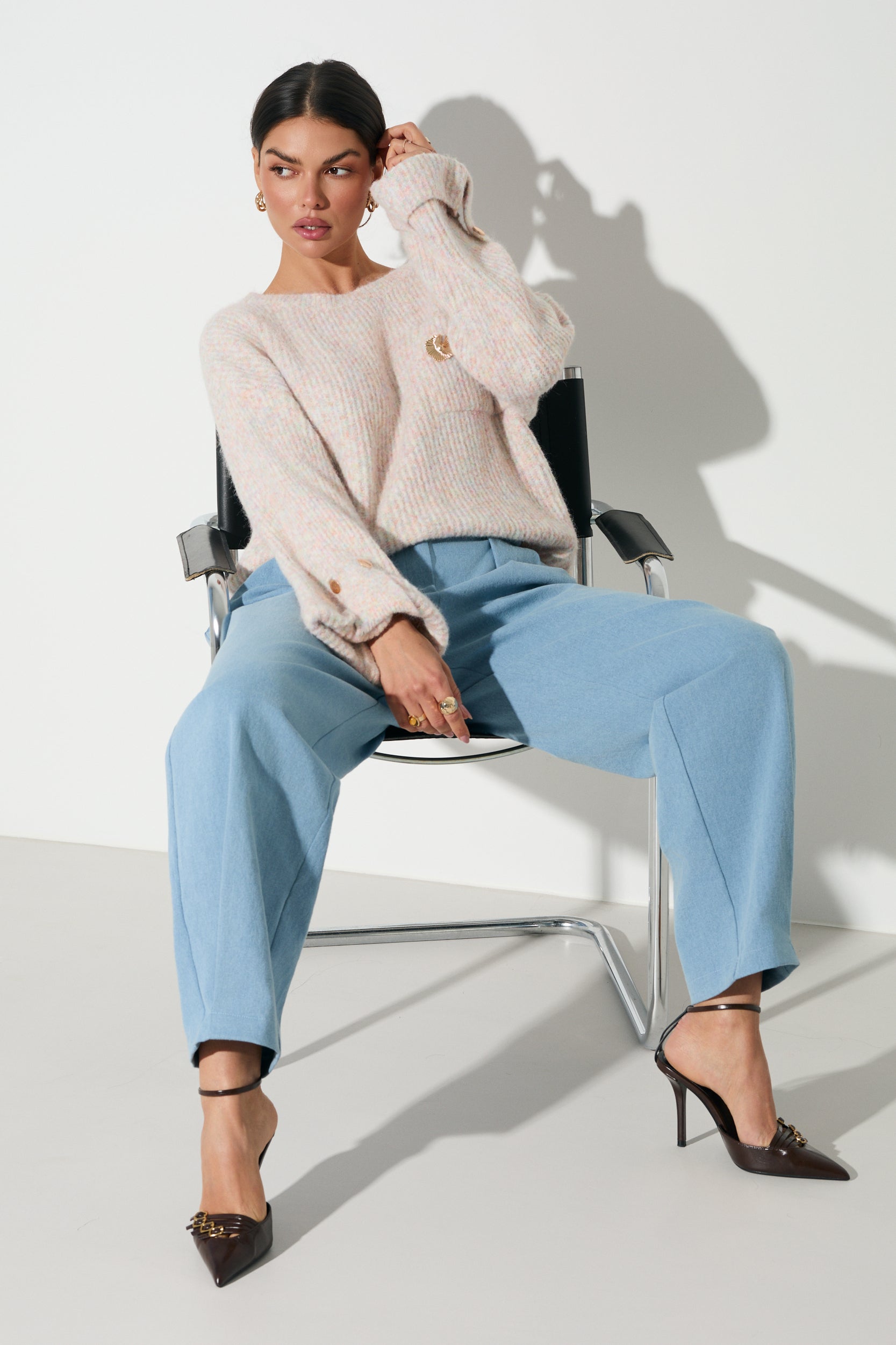 SWETER Z ROZSZERZANYM RĘKAWEM