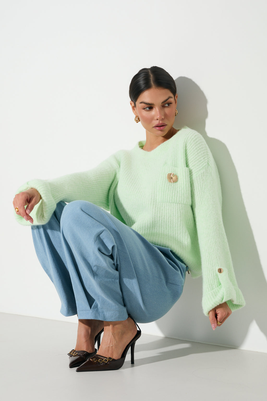 SWETER Z ROZSZERZANYM RĘKAWEM