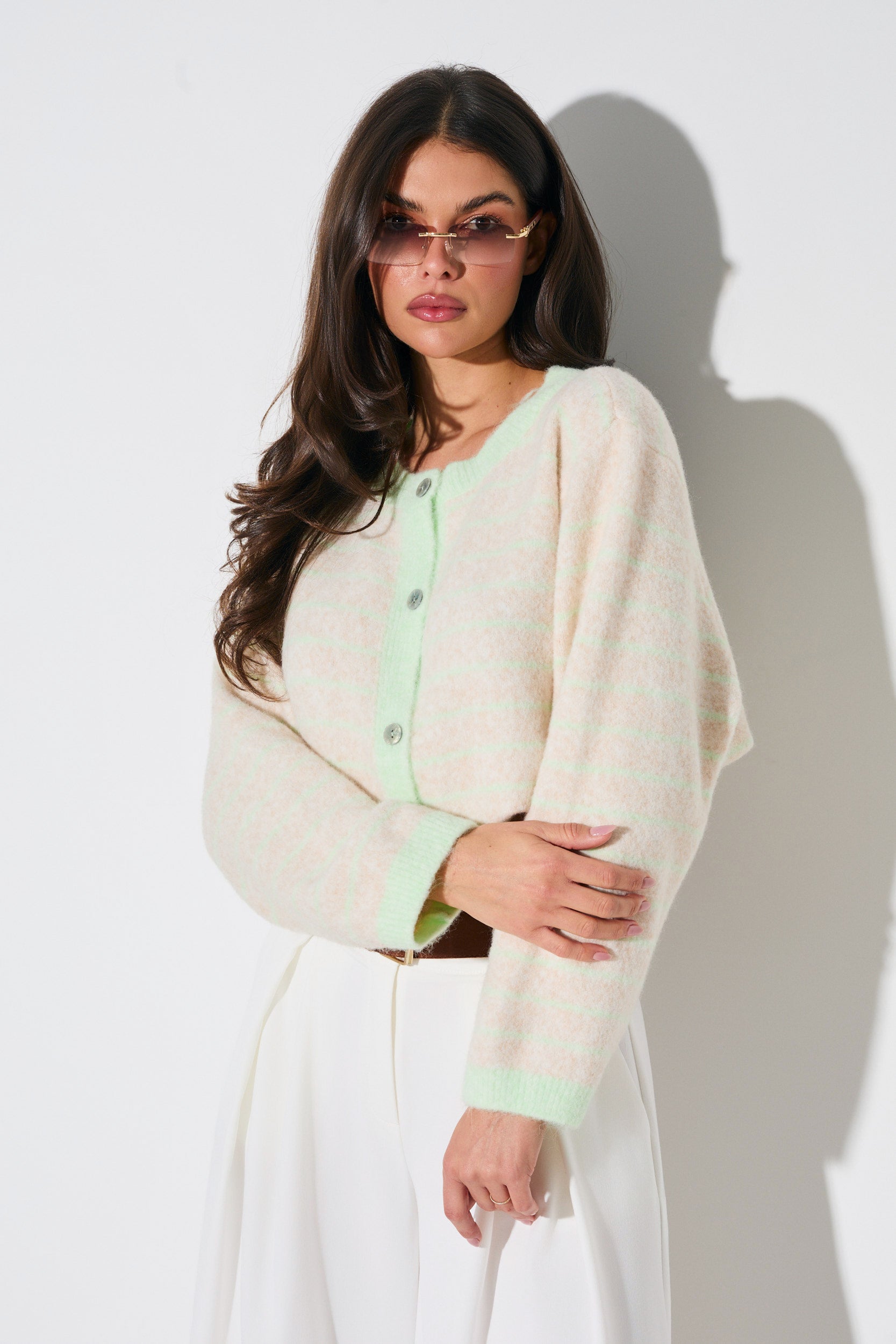 KARDIGAN W PASTELOWE PASKI