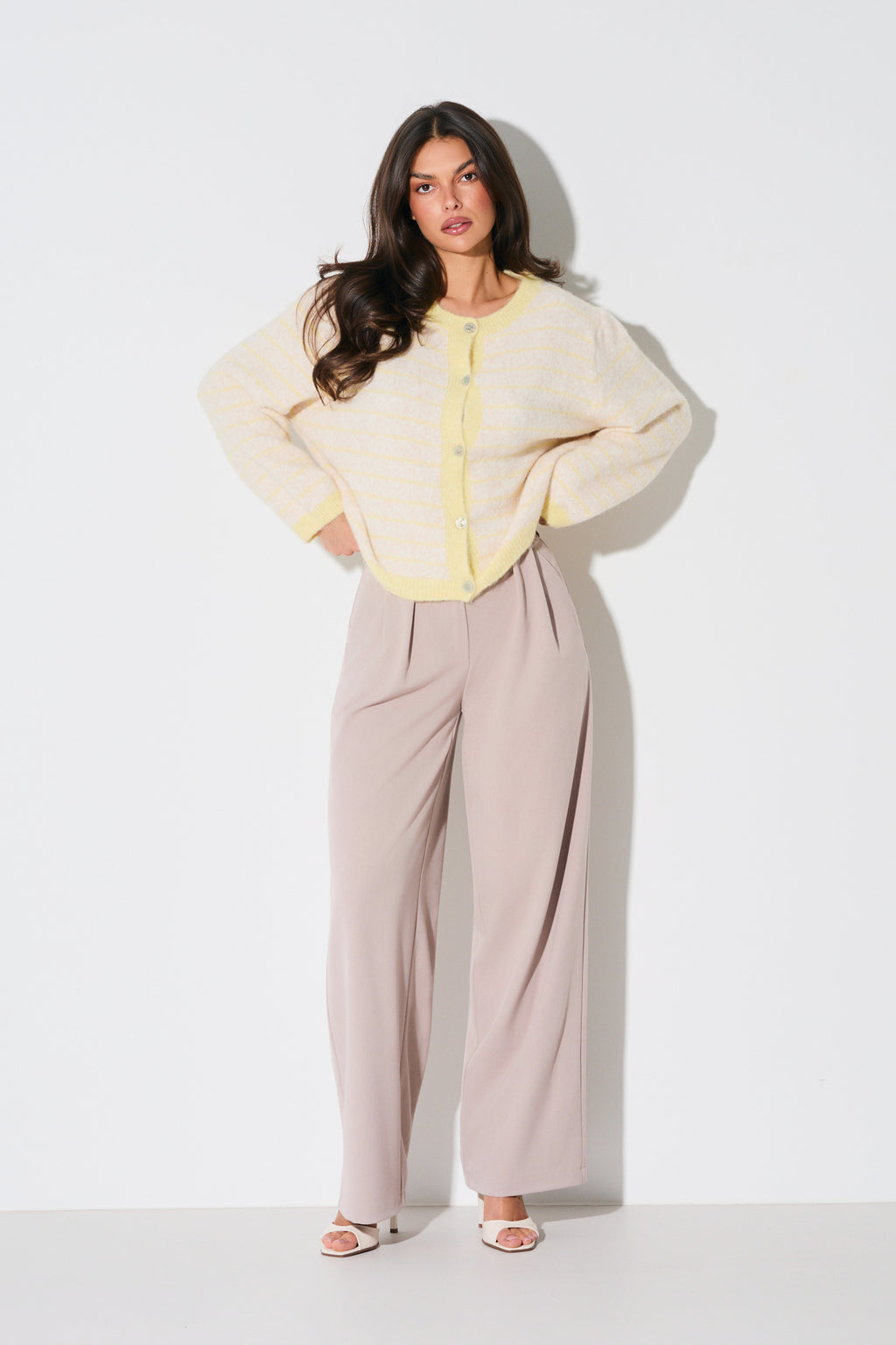 KARDIGAN W PASTELOWE PASKI