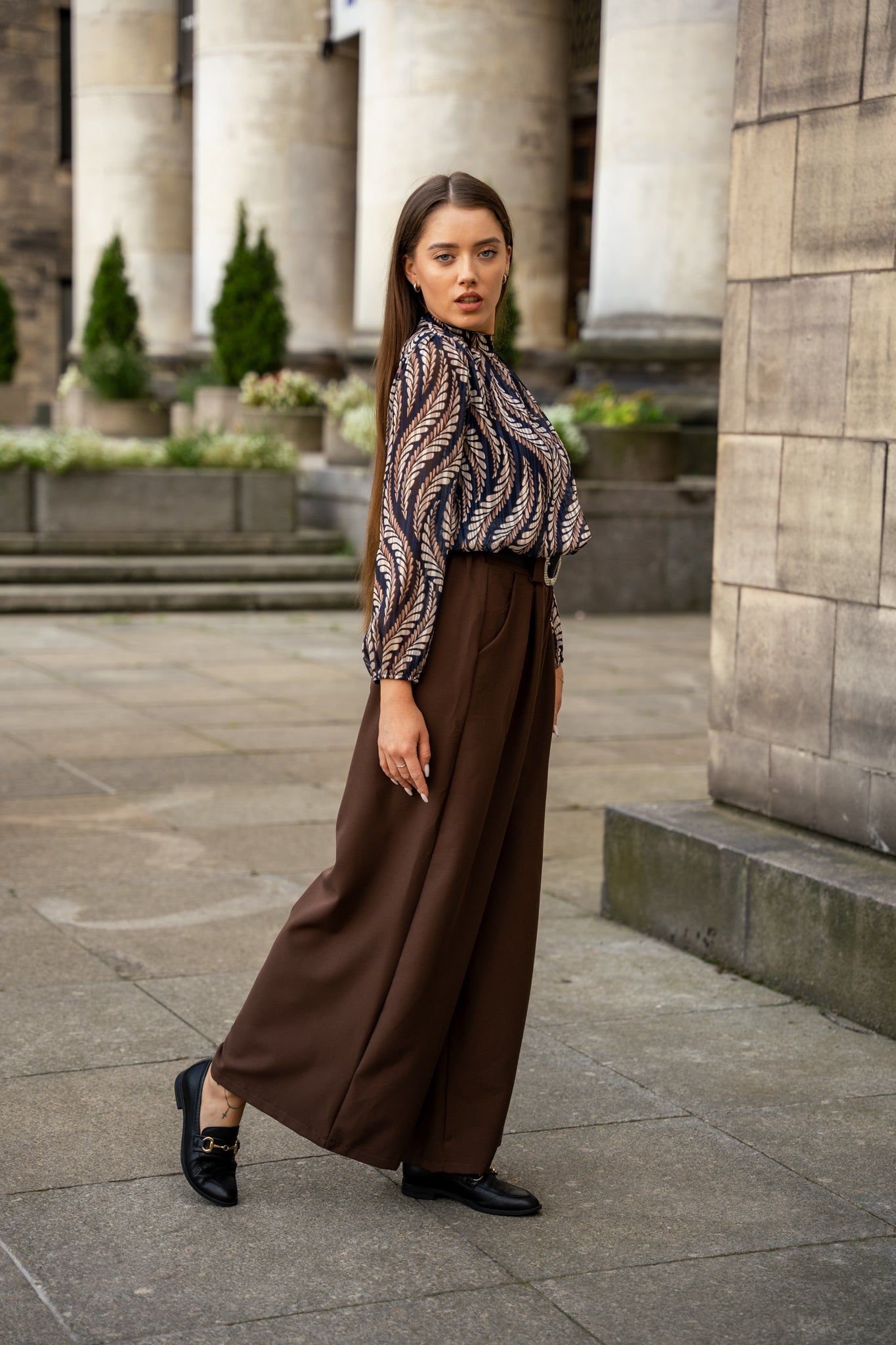 Szerokie Spodnie z Wysokim Stanem i Paskiem- Brązowy / Uniwersalny