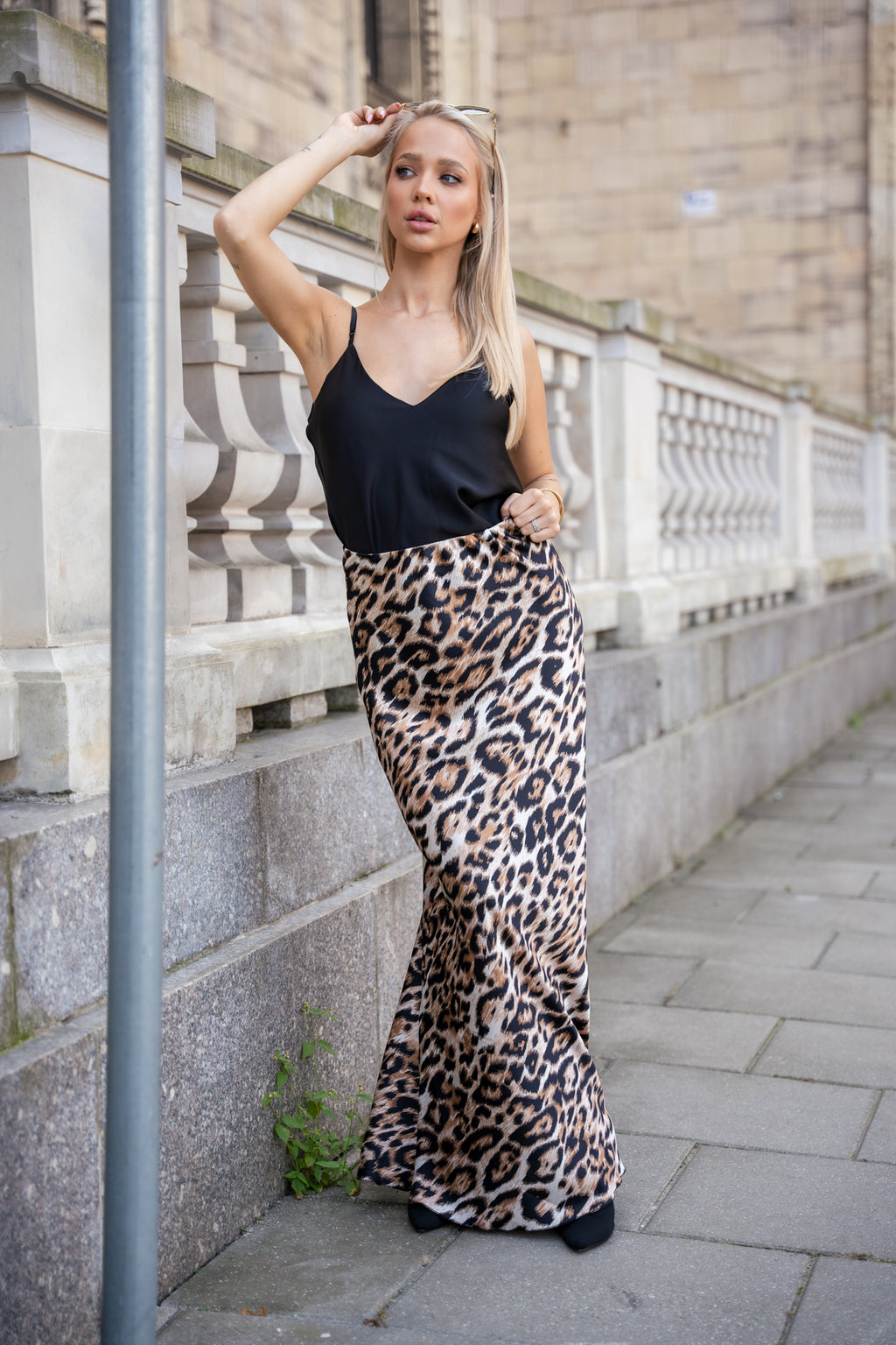 Satynowa Spódnica Maxi w Panterkę- Beżowy / Uniwersalny