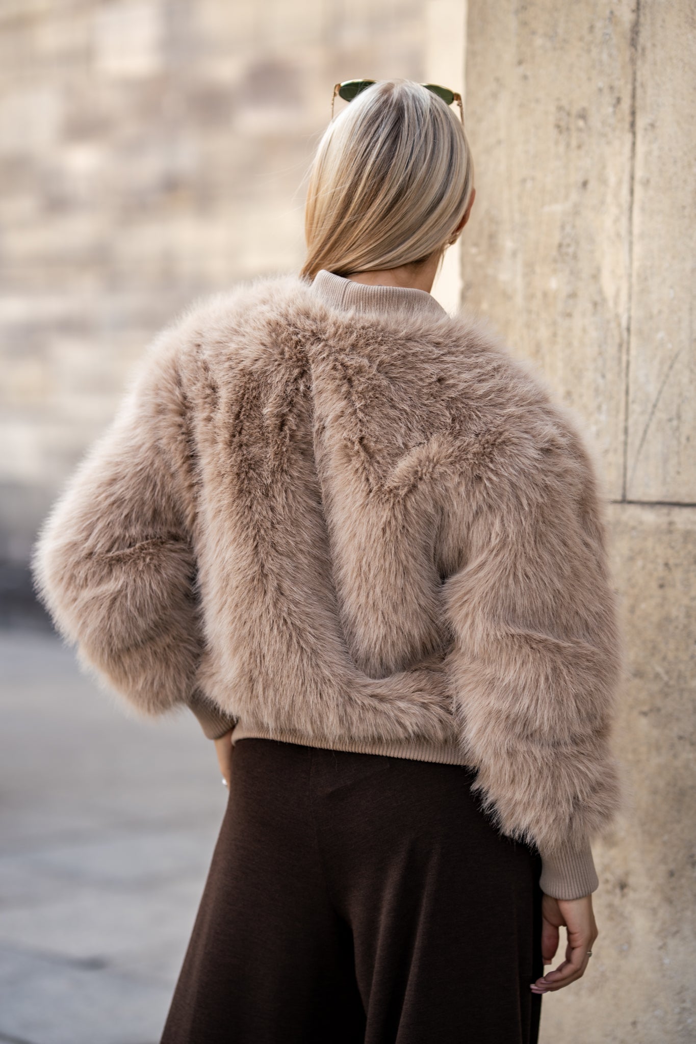 Puszysta Kurtka z Guzikami i Ściągaczami- Beżowy / Uniwersalny