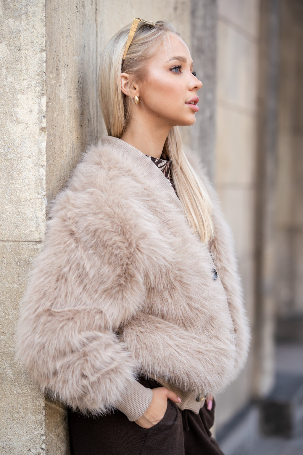 Puszysta Kurtka z Guzikami i Ściągaczami- Beżowy / Uniwersalny