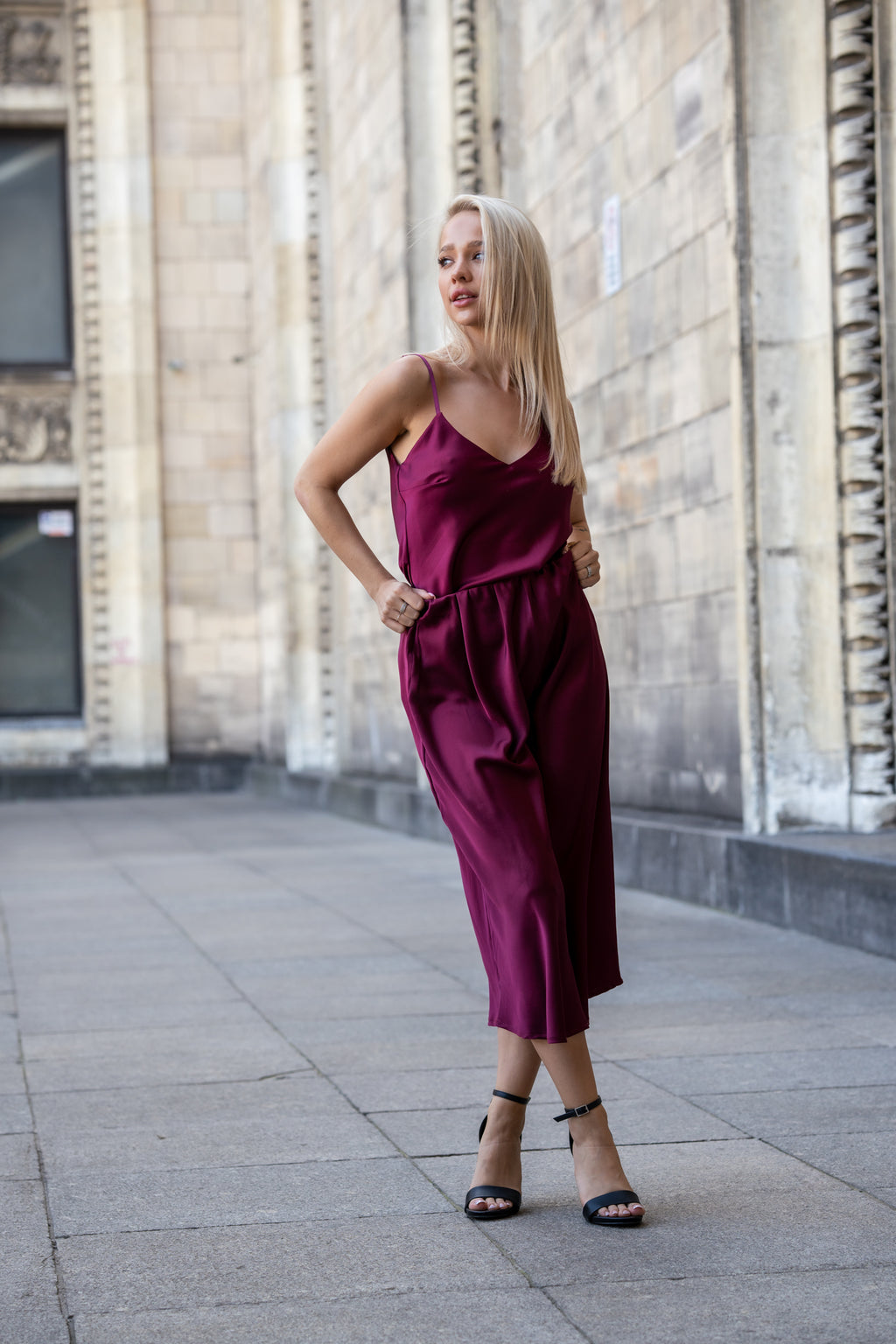 Spódnica Satynowa Midi- Bordowy / Uniwersalny