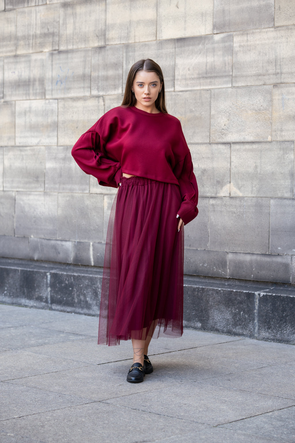 Tiulowa spódnica midi