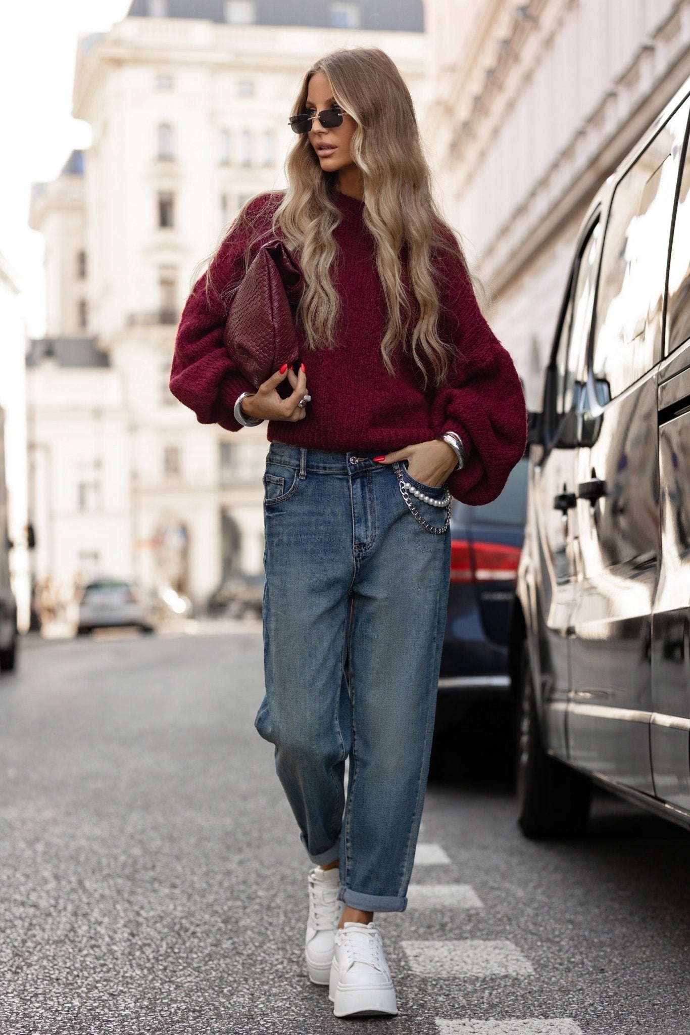 OVERSIZOWY SWETER- Kremowy / Uniwersalny