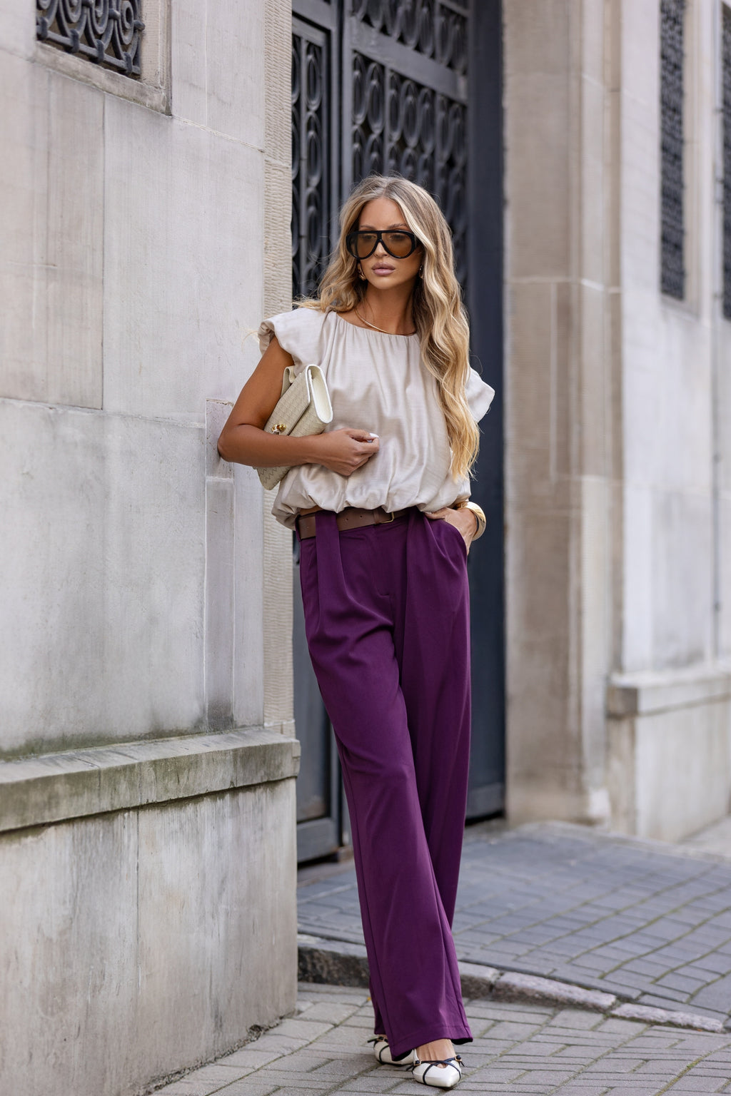 Eleganckie spodnie z paskiem