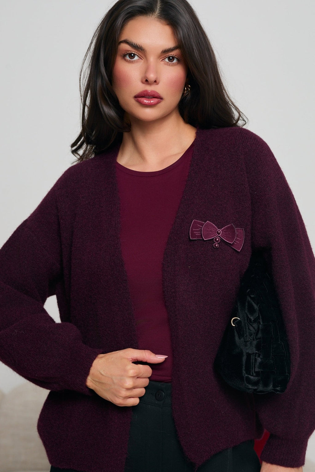 SWETER KARDIGAN Z KOKARDĄ- Czekoladowy brąz / Uniwersalny