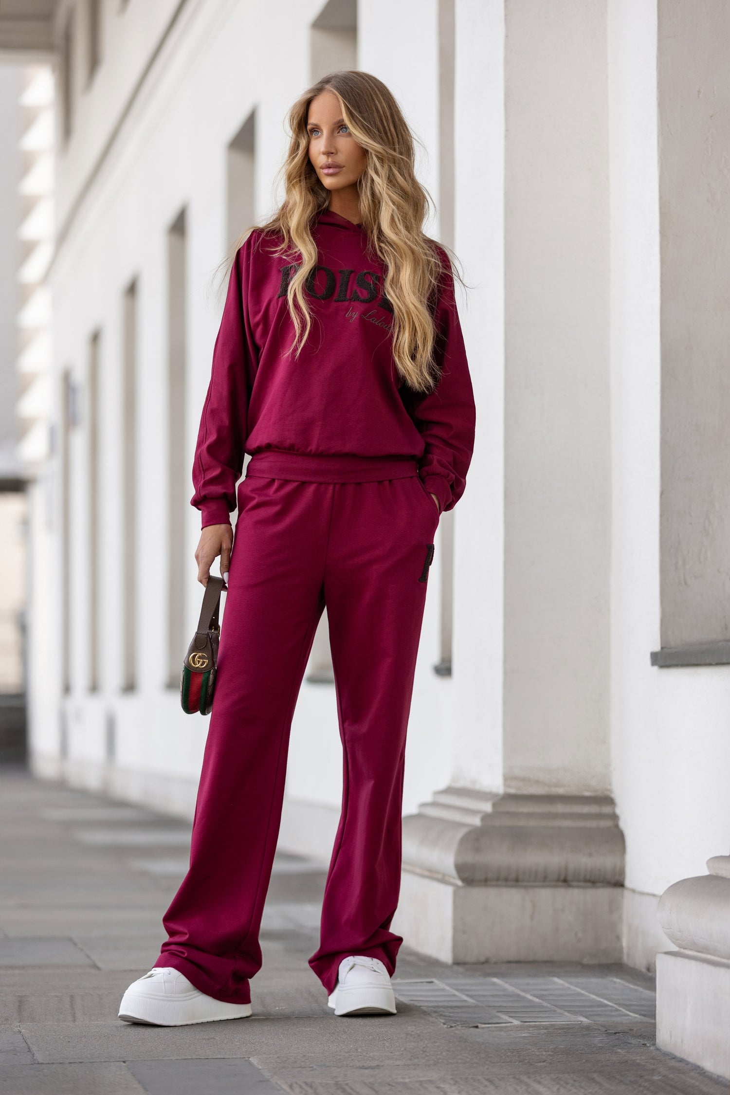 Bluza Poise z napisem